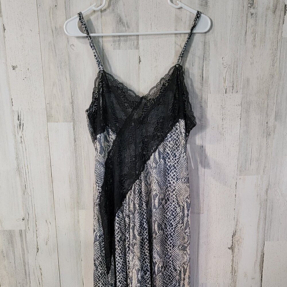 NWT Midnite Romance Leopard Print Nightgown